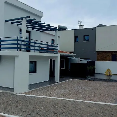 Hébergement de vacances Aroeira House *