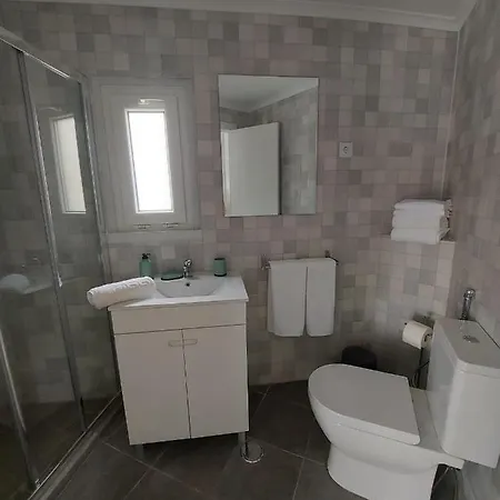 Дом отдыха Aroeira House *